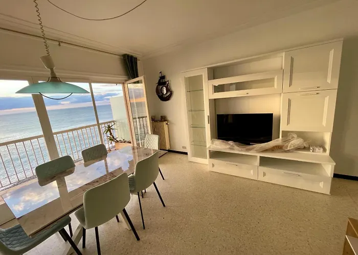 Waterfront Close Casino Μεντόν